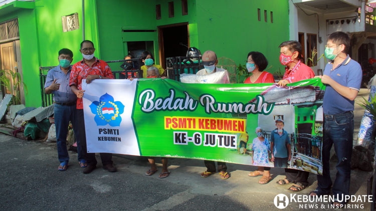 Kali Keenam, PSMTI Kebumen Bedah Rumah Tak Layak Huni