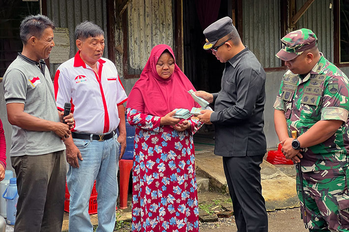 Bedah Rumah Surtini, Sedulur Kebumen Serahkan Bantuan Rp 20 Juta